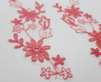 Motif brodé dentelle rose corail · vue 3