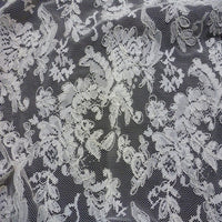 Dentelle rebrodée blanc ou ivoire