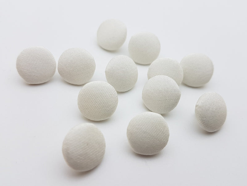 Boutons recouverts pour robe de mariée taffetas