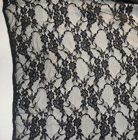 Dentelle noire fleurs coupon 1.5