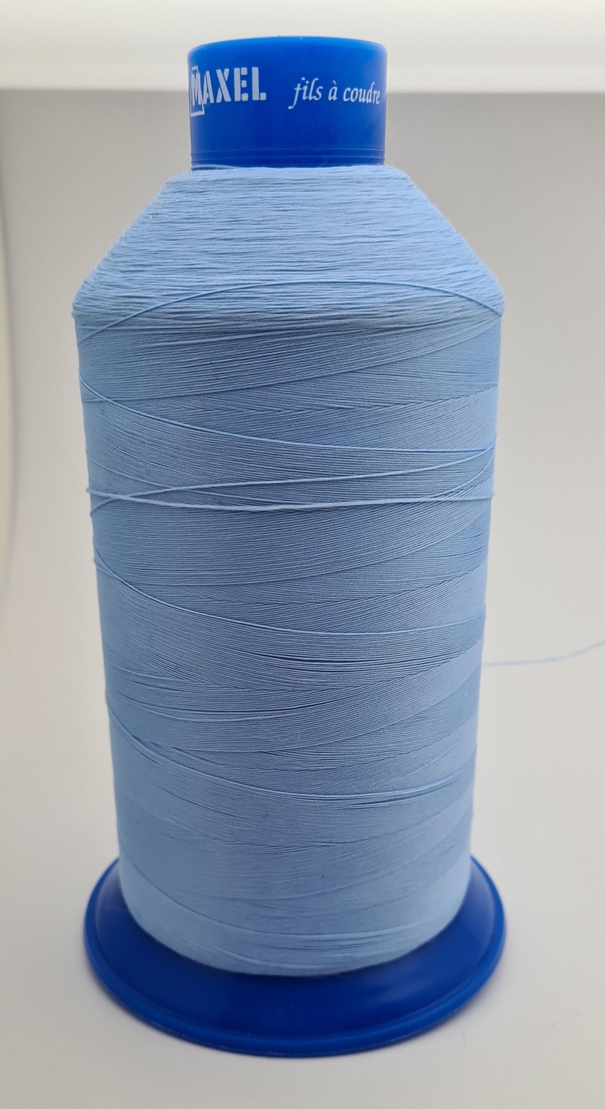 Fil mousse bleu azur cone 10.000m