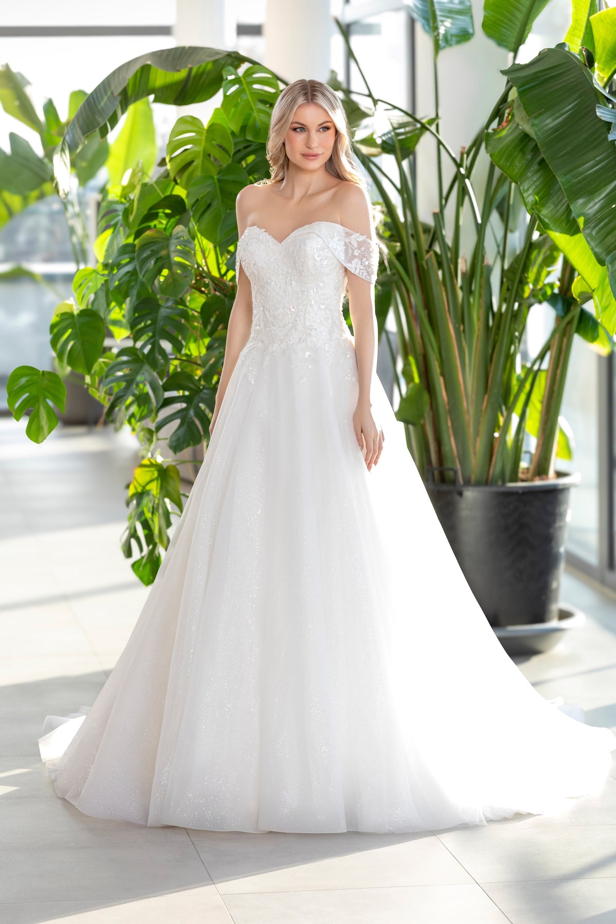Robe de mariée princesse en dentelle perlée et tulle scintillant - FABULEUSE