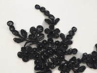 Motif noir brodé avec perles pour création · vue 3