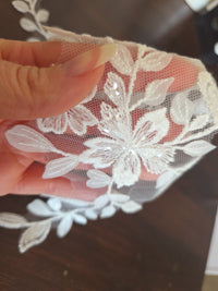 Grand motif brillant feuilles mates pour robe de mariée · vue 4