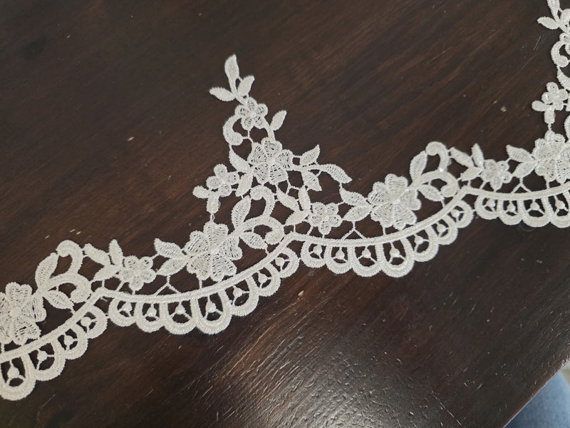 Galon de guipure ivoire robe de mariée