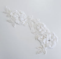 Motif ivoire fleurs 3D relief avec strass
