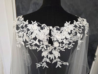 Cape en tulle ivoire clair avec dentelle pour mariée · vue 4