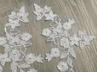 Appliqué dentelle ivoire clair perlé 26 cm – motif fleurs et feuilles sequins – broderie mariée à coudre · vue 4