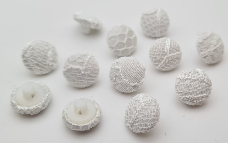 Bouton recouvert dentelle ivoire clair pour robe de mariée