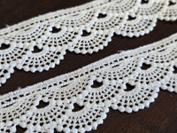 Galon dentelle guipure ivoire clair 3 cm – bord festonné à picots – style bohème vintage – vendu au mètre