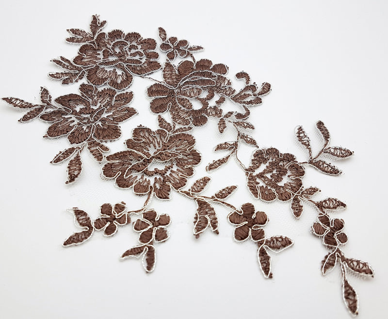 motif dentelle chocolat marron fil argenté pour cocktail/mariée