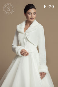 Bolero d'hiver pour mariée manches longues fausse fourrure ivoire ou blanc