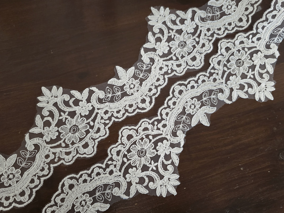 Galon festonné ivoire pour bordure robe de mariée