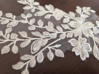 Grand motif brillant feuilles mates pour robe de mariée · vue 2
