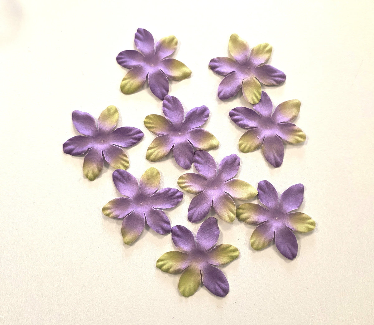 Lot unique de 30 fleurs DIY violet dégradé vert