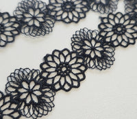 Galon Dentelle Guipure Noir Fleurs Enchaînées — Largeur 3 cm | Vendu par 10 cm