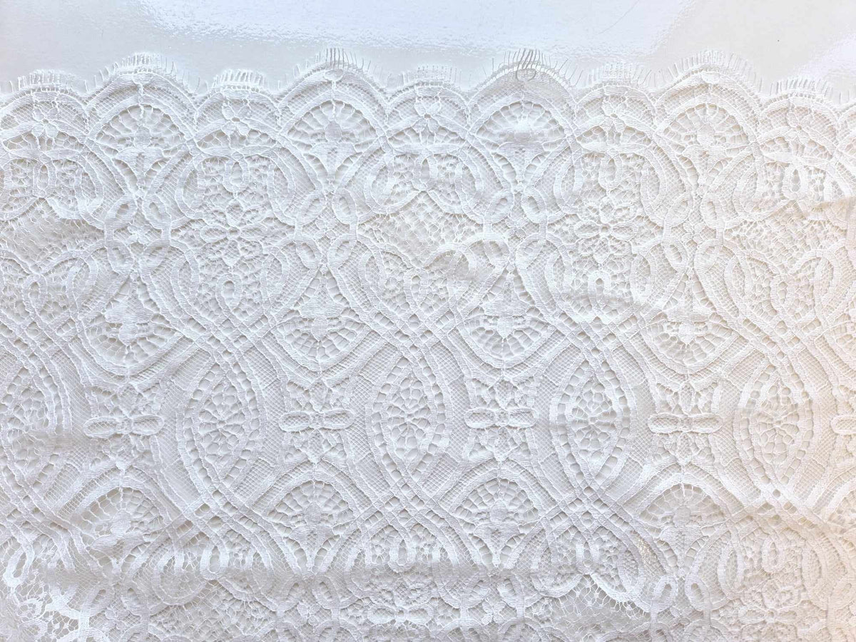 Dentelle de calais ivoire clair JB