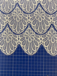 Dentelle de Calais Caudry avec motifs rétro