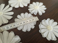 Lot de 6 fleurs ivoire avec perles · vue 4