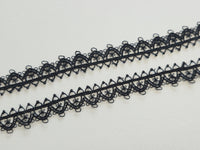 Galon Dentelle Guipure Noir Motif Médaillons Fleuris — Largeur 2 cm | Vendu par 10 cm · vue 2