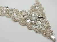 Motif pour robe de mariée en V perles et cristal argenté · vue 3