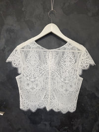 Top mariée bohème dentelle ivoire – Manches courtes festonnées – Dos boutonné – Taille XL · vue 10