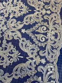 Tulle brodé motif baroque avec sequin