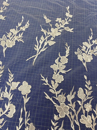Dentelle pour robe de mariée,  tulle brodé branches et fleurs · vue 3