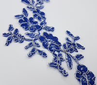 Motif dentelle bleu marine fil argenté à coudre · vue 2