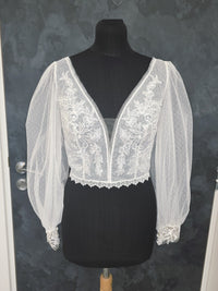 Top plumetie dentelle bohème mariée ivoire clair – Manches bouffantes en tulle – Taille 42 (XL) · vue 3