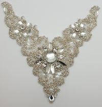 Motif pour robe de mariée en V perles et cristal argenté