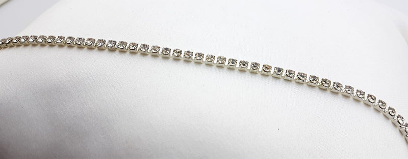 Strass  taille 2 mm, top qualité, tarif pour 50cm