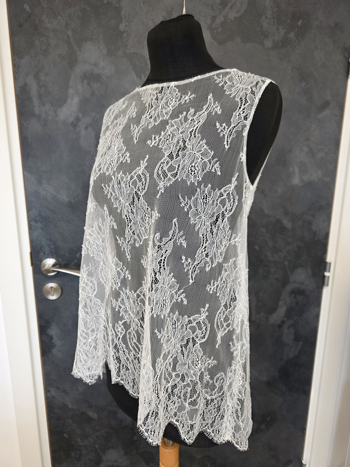 Top mariée dentelle française ivoire clair – Coupe blousante asymétrique – Taille 40/42