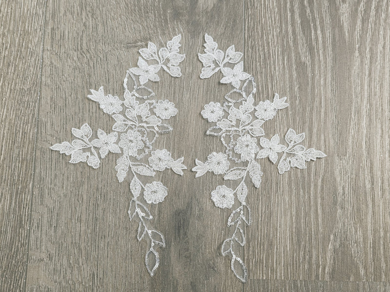 Appliqué dentelle ivoire clair perlé 26 cm – motif fleurs et feuilles sequins – broderie mariée à coudre